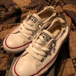 Converse tennis shoes